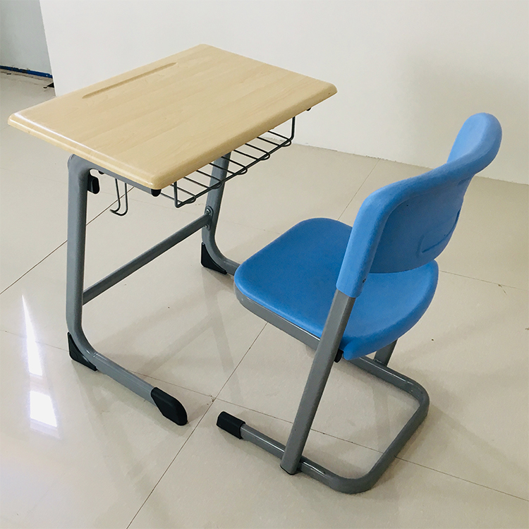 小學(xué)生課桌椅有要求嗎？有哪些？