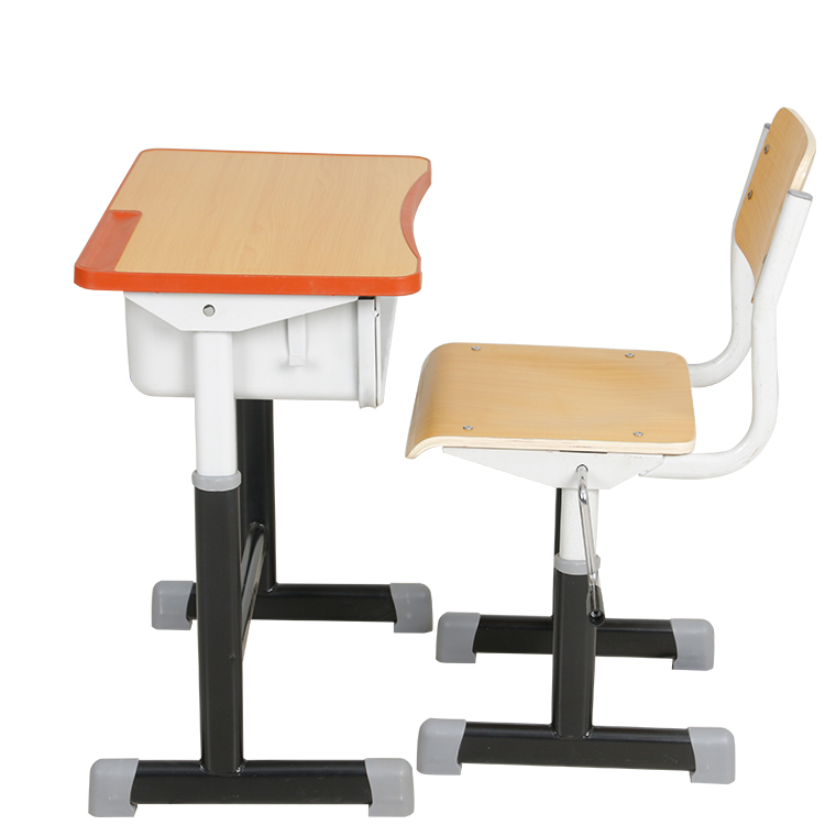 如何選擇學(xué)生課桌椅廠(chǎng)家？這幾點(diǎn)要多注意